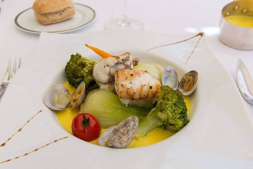 Hotel Le Logis Du Pere 4*