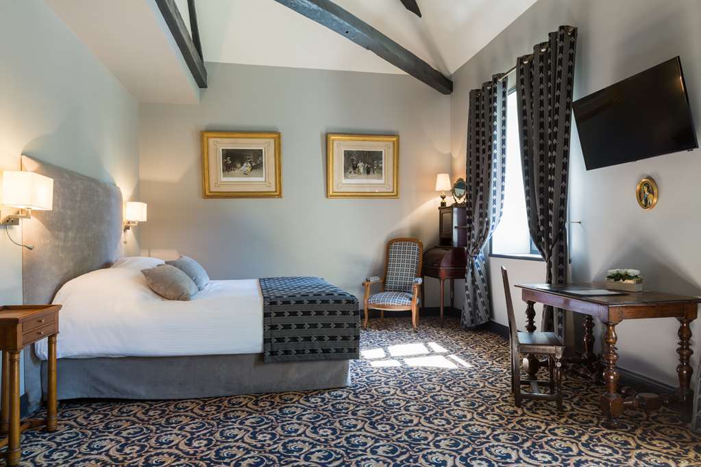 Le Logis Du Péré 4* Saint-Coutant-le-Grand